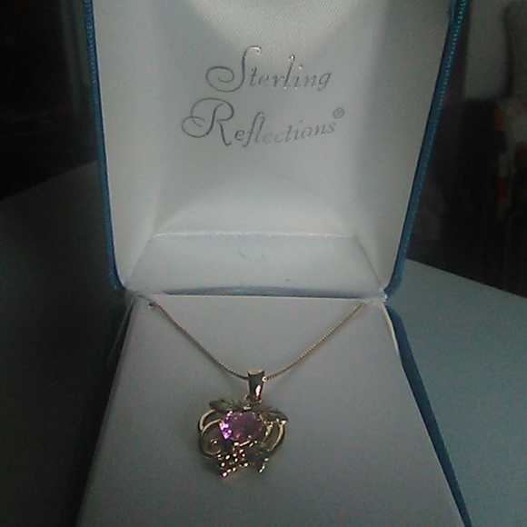 NWT, PRICE FIRM/18KT GOLD OVER S.S HEART NECKLACE - Picture 2 of 15